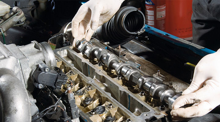 What to Replace When Changing a Camshaft?